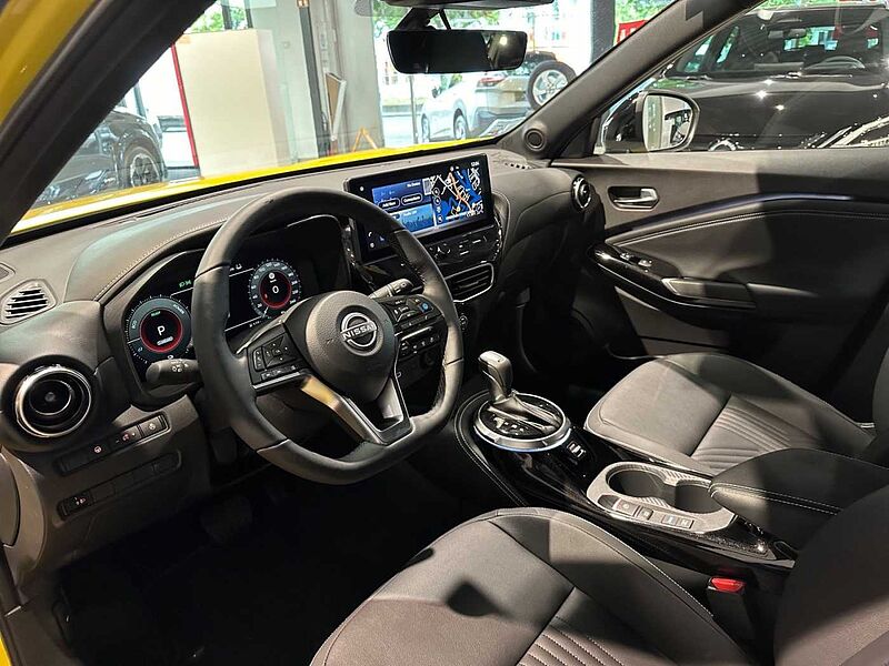 Nissan Juke TEKNA1.6 HYBRID 143PS 4AMT 360° Rundumsicht  Sitzheizung-vorne 19' LM-Felgen