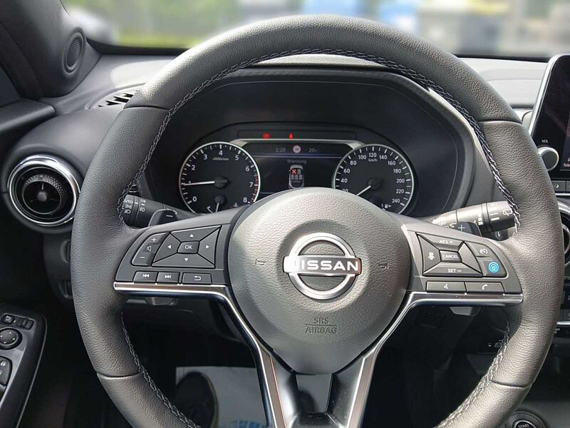 Nissan Juke N-CONNECTA 1.0 DIG-T 114 PS 7DCT Beheizbare Frontscheibe, Sitzheizung vorn