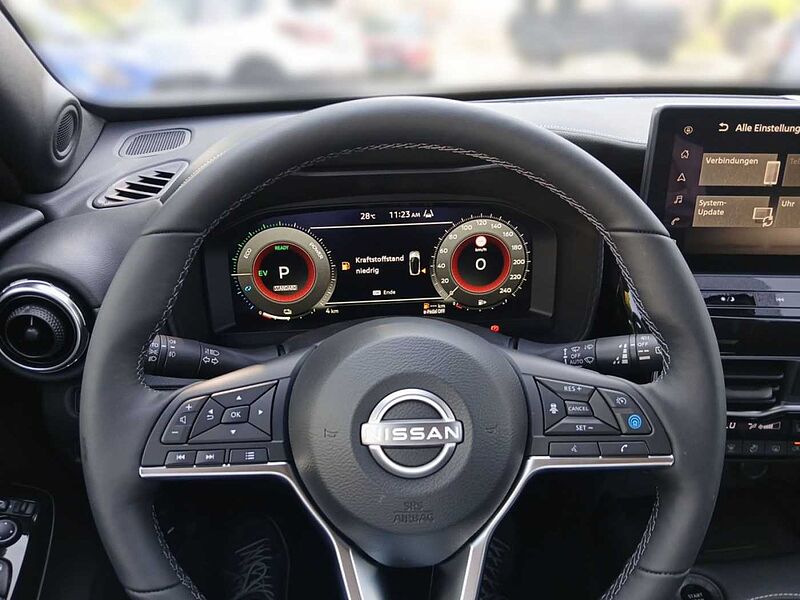 Nissan Juke TEKNA1.6 HYBRID 143PS 4AMT 360° Rundumsicht  Sitzheizung-vorne 19' LM-Felgen