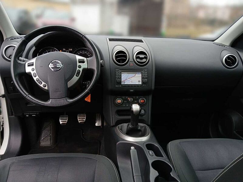 Nissan Qashqai 1.6l  NAVI PANO 360° Radio/CD