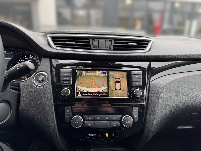 Nissan Qashqai N-CONNECTA KAMERA NAVI LED